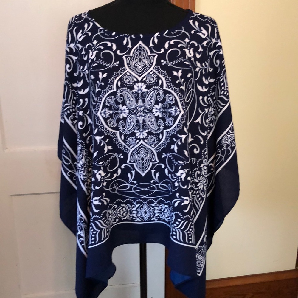 Susan Graver poncho blouse size S. Ptp 26”